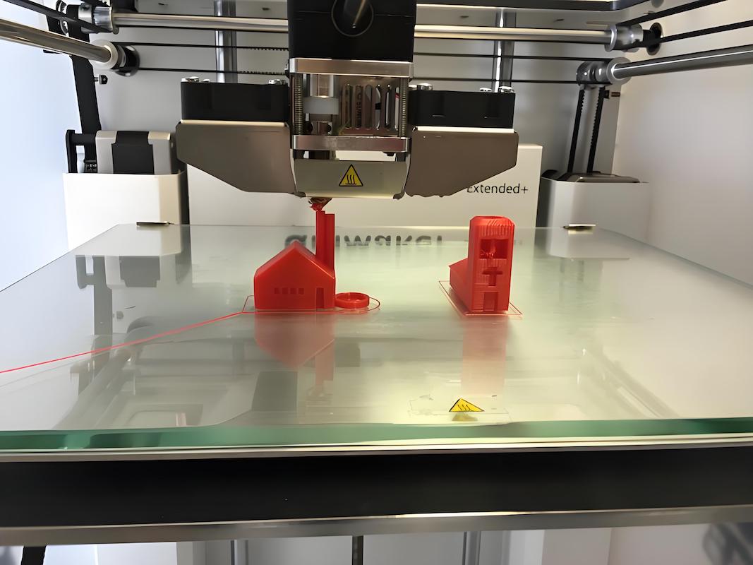 What Are the Benefits of Using a Plastic Prototyping Service?