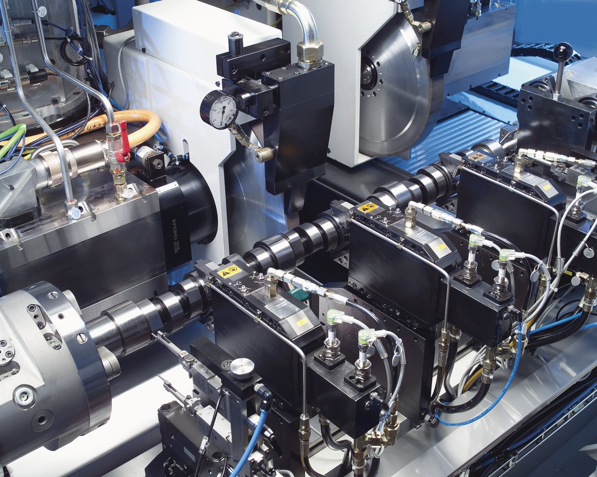 CNC Camshaft Machining2